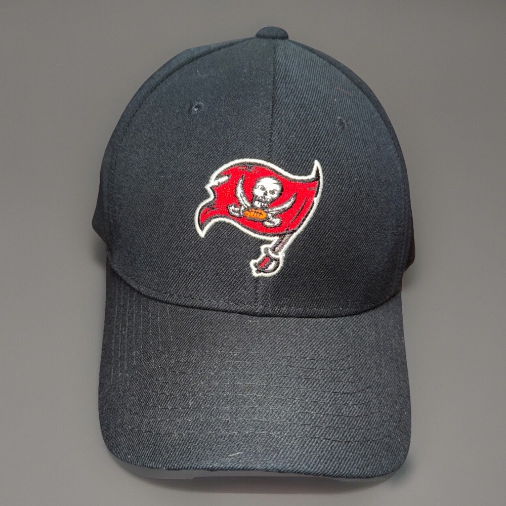 Vintage Tampa Bay Buccaneers Hat Cap Strap Back Black Starter Team NFL